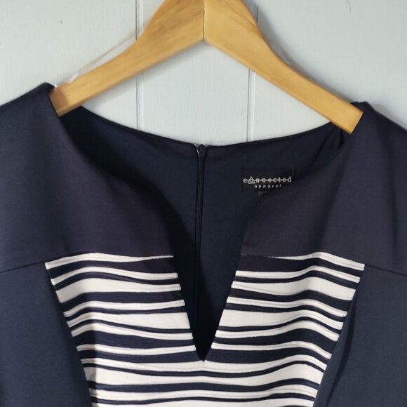 Navy & White Split V-neck Striped Shift Dress - Picture 6 of 8